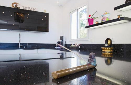 Belle Villa moderne avec piscine et jardin - Foto 49