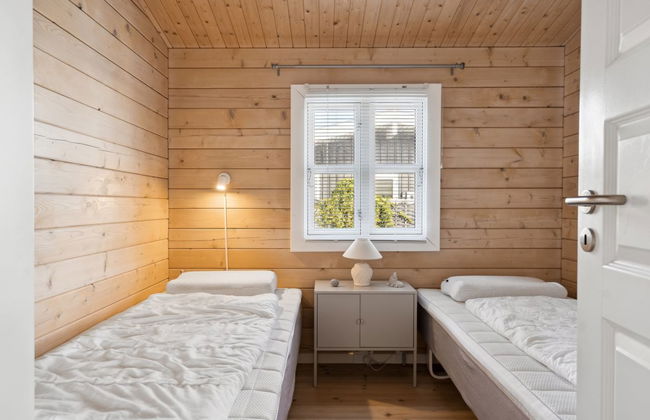 "Gyrth" - 20m to the fjord - Photo 16