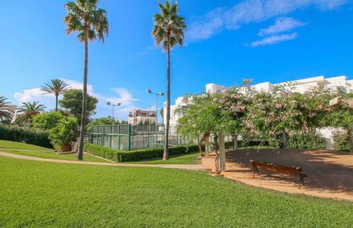 Planta baja con piscina a tres min de la playa - Foto 46