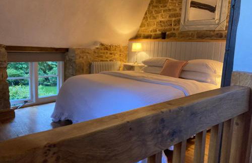 Beautiful Thatched Cottage with Piano - Foto 3