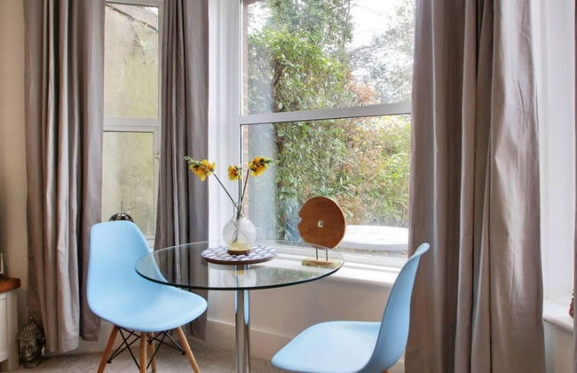 Stylish 1-bed Apartment - Heart of Tunbridge Wells - Foto 6