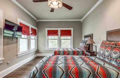 Stylish 3-Bedroom Home in Tulsa - Photo 3