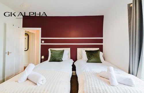 LONG STAY DEALS - 3 Bedroom Home Peterborough With Free Parking and Ultra Fast Wi-Fi Perfect for Work Stays and Vacations - Foto 6