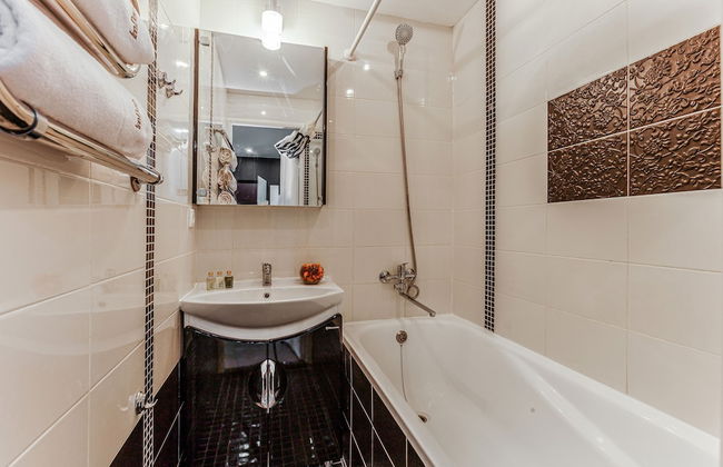 Inndays Apartment on Yasenevo - Photo 10