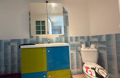 Maison renovee en pierres séjour spacieux avec jardin et terrasse aménagée près Omaha beach & Bayeux à 5mn de la mer tous commerces - Foto 51