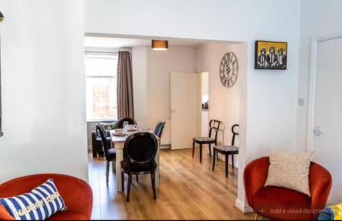 Charming 3BDR House By Homestyles Hosts Short Lets & Serviced Accommodation Hoole With Free Parking & Free WiFi - Photo 14