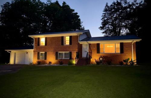 Cozy Mid Century Home in Athens GA - Foto 16