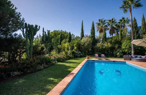 Impressive VILLA Dazura in Valtocado MIJAS - Photo 53