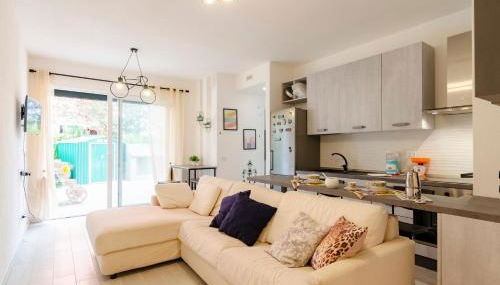 JOIVY Flat with Terrace & Parking - Foto 2