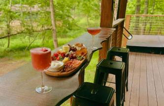 Lux Tiny House with Waterfront, Kayaks, Hot Tub, Arcade - Photo 28