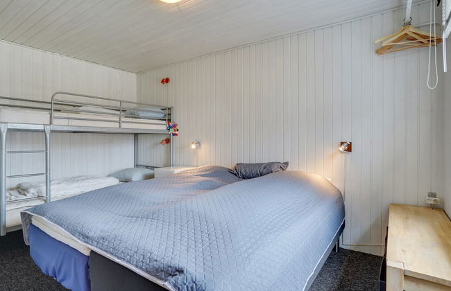 "Sigurd" - 20m from the sea - Photo 14