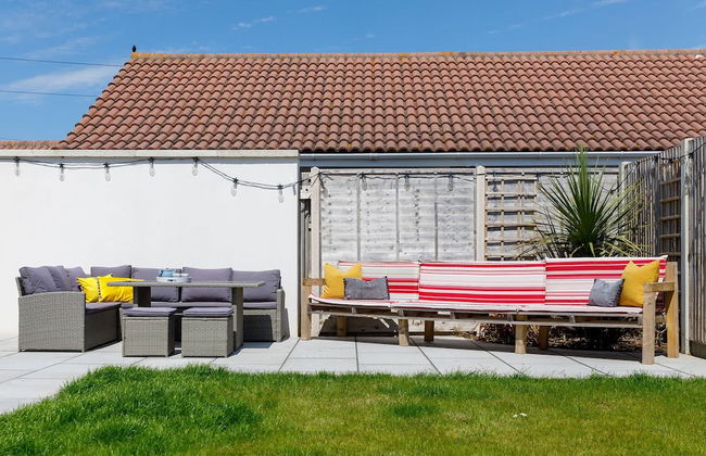 Delightful Seaside Hideaway 5 Mins to Beach - Photo 69