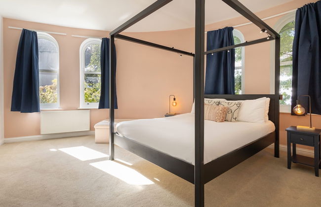 Host Stay Bond End - Photo 2