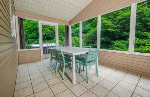 Hen Wallow Creek Cottage - Foto 33