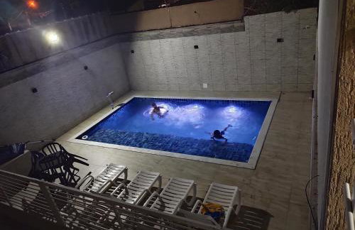 Apartamento completo com wi-fi e piscina - Foto 34
