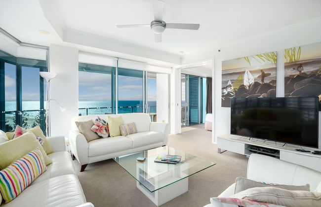 Reflection Tower Two - Photo 51