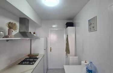 Nice beachside 2-BD apt near Barcelona - Foto 45