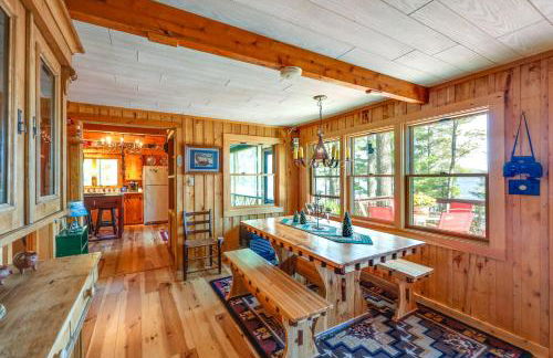 Waterfront Maine Vacation Rental with Private Dock - Foto 7
