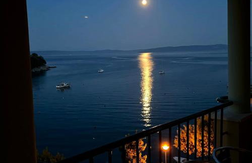 VILLAMAR beachfront apartments with FREE private parking - Foto 42