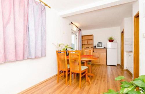 Apartments Ere Zuronja-One-Bedroom Apartment with Sea View 3 - Photo 5