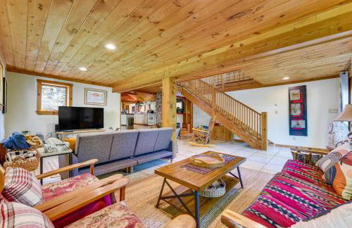 Saranac Lake Cabin with Deck Pets Welcome! - Foto 2