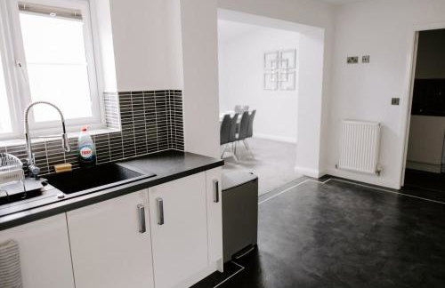 Gadbridge - 3 Bedroom House, parking and garden! - Foto 26