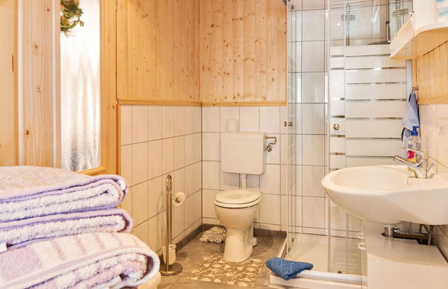 Holiday Home With Large Garden and Terrace - Foto 19