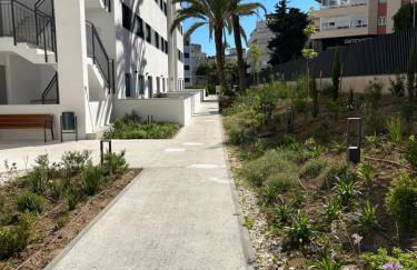 New build modern ap 4 min walk to the beach and Marbella old town - Foto 34