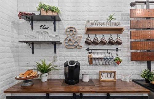 The Urban Roost I A Rustic City Escape - Foto 8