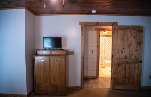 Southern Comfort Retreat with a private hot tub - Foto 44