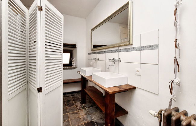 Lierneux Hillside Home - Photo 22