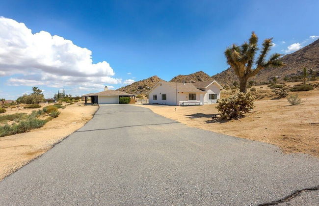 @ Marbella Lane - Zen-like Ambiance 3BR Home in JT - Photo 27