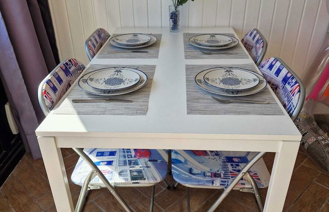 2 bed Apartment That Steps out on to the Pool - Foto 14