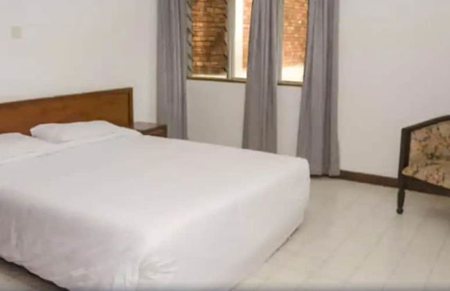 Golf Course Apartments - Photo 6