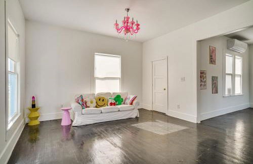 2 Mi to Gator Chateau Vibrant Home with Balcony - Foto 4