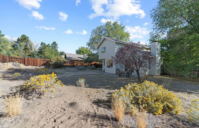 DT Reno - Modern Home Private Patio Workspace - Photo 23