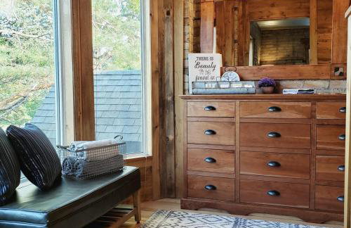 THE LOFT 3 level urban cabin with a HUGE patio! - Foto 54