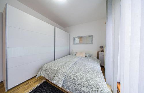 Flexible SelfCheckIns 203 - Zagreb - 2 Bedrooms - Loggia - Foto 24