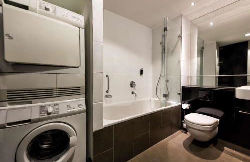 Adina Apartment Hotel Frankfurt Neue Oper - Photo 13