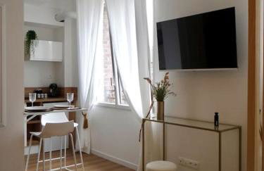 Le Blum Studio *Hyper-Centre* avec *CANAL PLUS* - Photo 3