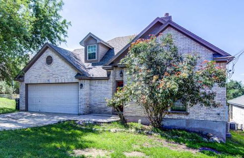 Spacious 3BR Retreat Close to Downtown & Outlets - Foto 11