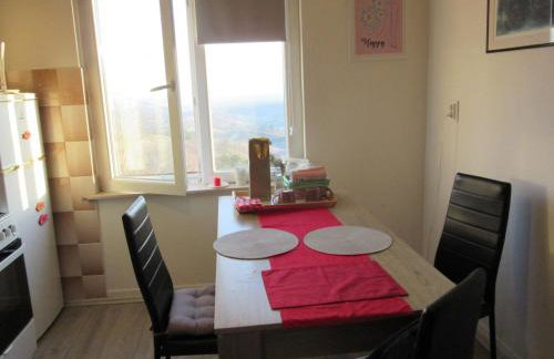 Plesivica Hillside Holiday Home with Hot -Tub - Foto 22