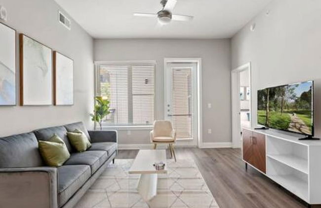 Top Floor Soco 2BR King Suite 8 Mins to Downtown - Foto 25