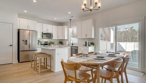 4 Mi to Surf City Beaches! Family Coastal Retreat - Foto 3