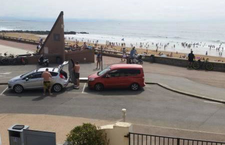 Beach Front Apartment Eljocri - Foto 32