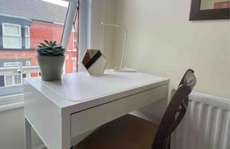 2025 Award Winner Liverpool Strawberry House - 3 Bedrooms - Foto 33