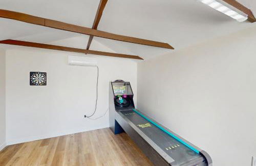 Game Room! Family Home, 6 Mi to Pearl District - Foto 6