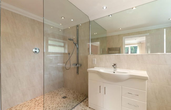 Sunningdale - Beach Side Cottage, Sea Views, Parking - Photo 71