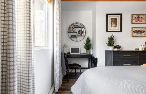 Cozy Chalet in the Pines - Foto 33