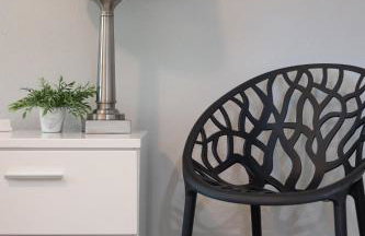 Wood Circle House - Dog Friendly with Fenced in Backyard - Foto 27